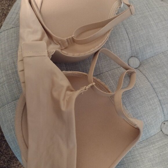 Victoria's Secret Body By Victoria 36B Bra - Picture 5 of 8